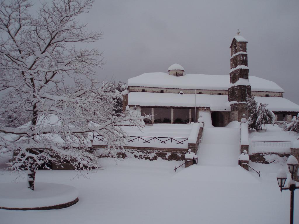 Nisista Lodge Mountain View Rodavgi Zewnętrze zdjęcie
